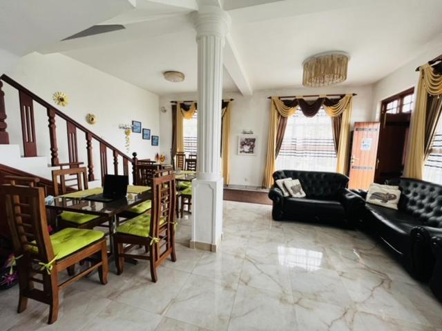 Thuring'S Holiday Bungalow Nuwara Eliya Esterno foto